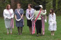 Catherine-paging-at-Mt-Vernon4