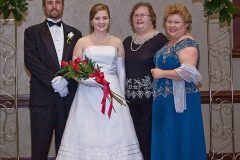 Elizabeth-Drew-Debutante-Presentation-2009-12