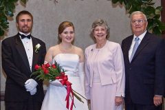 Elizabeth-Drew-Debutante-Presentation-2009-9